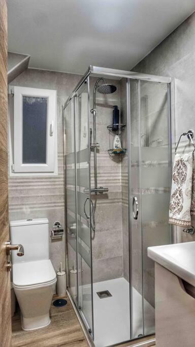 New Luxury 3-Bedroom Apartment Segovia Exterior foto